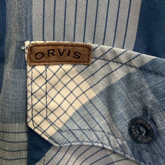 Orvis Fishing shirt - button up - with built in glasses wipe - Picture 2 of 5